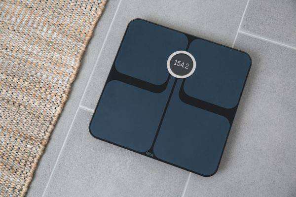 Напольные весы Fitbit Aria 2 – умный женский демотиватор 2