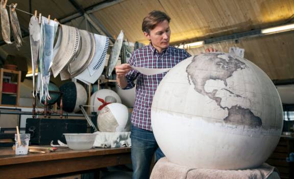 Как делают самые дорогие глобусы в мире. 5 млн ₽ не предел