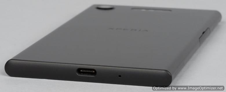 Смартфон Sony Xperia XZ1: