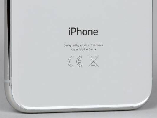 Обзор смартфона Apple iPhone X: новейший флагман с почти безрамочным OLED-экраном