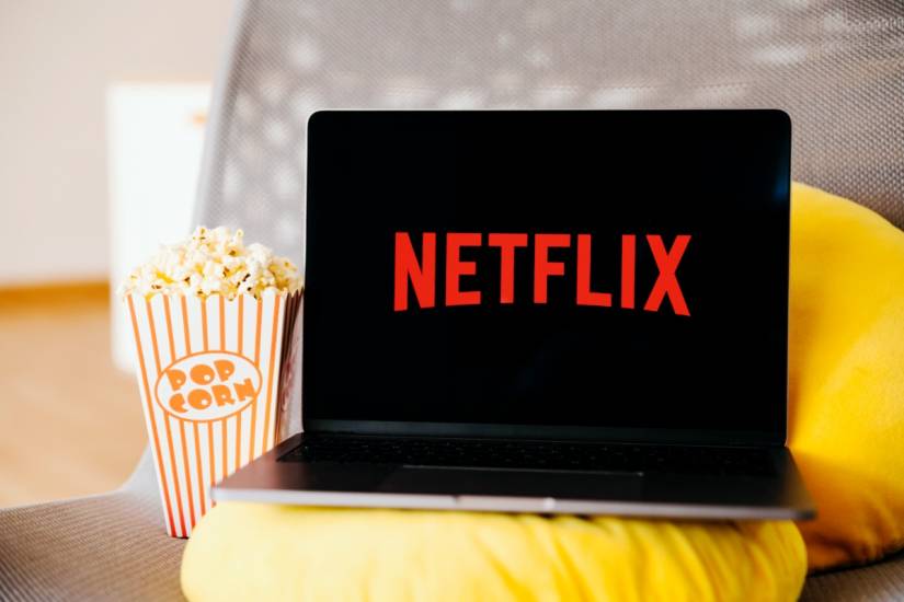 Netflix запустится в России 15 октября. Цены в рублях