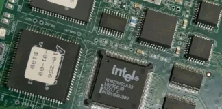 На соблюдение санитарных норм во Вьетнаме Intel пришлось потратить $6,1 млн за один лишь месяц На соблюдение санитарных норм во Вьетнаме Intel пришлось потратить $6,1 млн за один лишь месяц