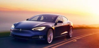Илон Маск объявил о повышении цены на ПО Tesla Full Self-Driving до 12 000 баксов.
